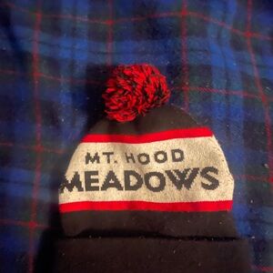 Mt. Hood Meadows Black and Red Beanie